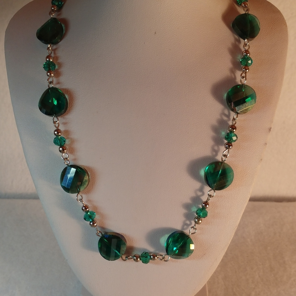 Neclace for the bold and beautiful.